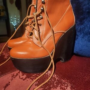 HOT! 🔥Jeffrey Campbell Orange and Black Platform Leather Lace Up Boots 8.5